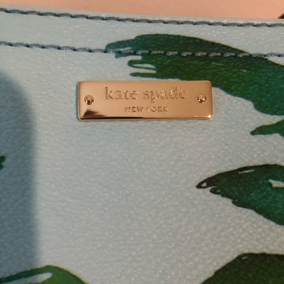 New Kate Spade I need a vacation tote. Gorgeous bag. - Picture 6 of 11
